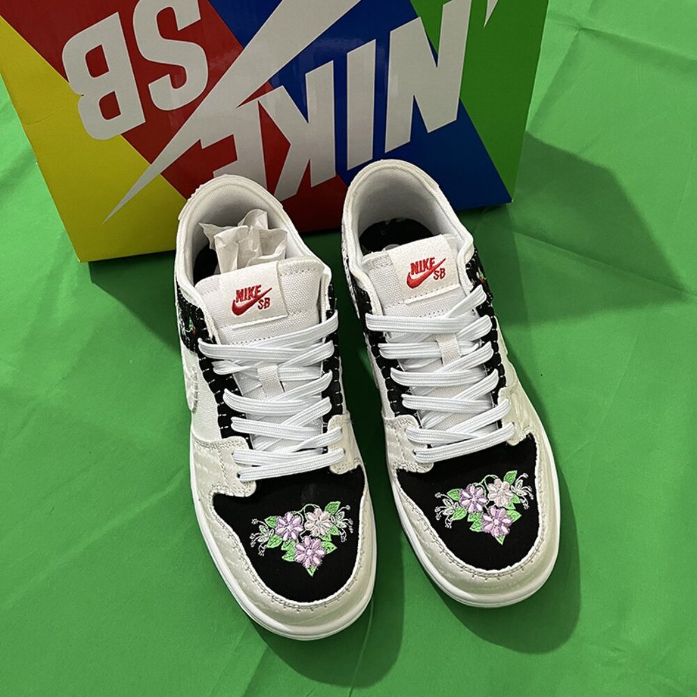 Nike SB White Embroidered Sneakers
